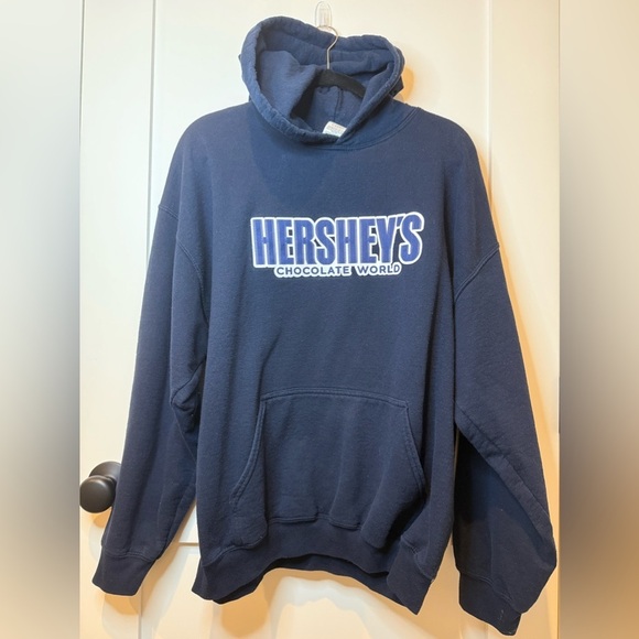 Gildan Other - Hershey Park Chocolate World Sweatshirt Golden Heavy Blend Navy Blue Size XL